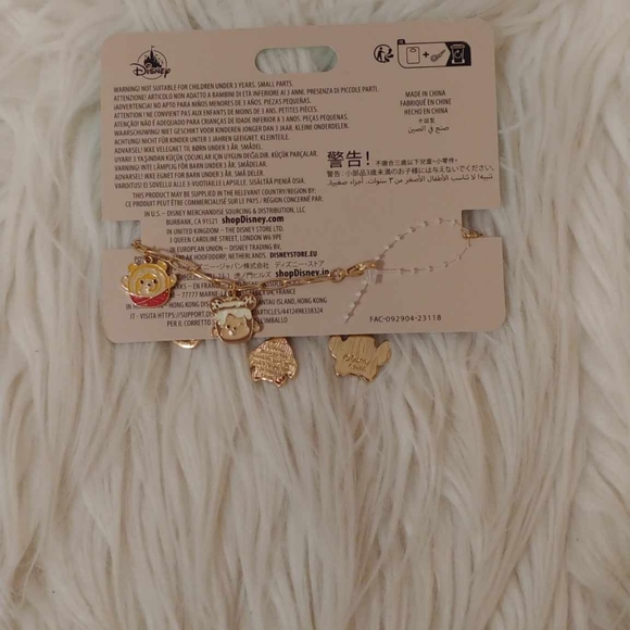 🧁FIRM! NWT 2023 DISNEY MUNCHLINGS CHARM BRACELET - Picture 6 of 8